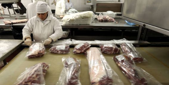 Mercado de carne na Argentina sairá fortalecido após ação do governo, diz Minerva